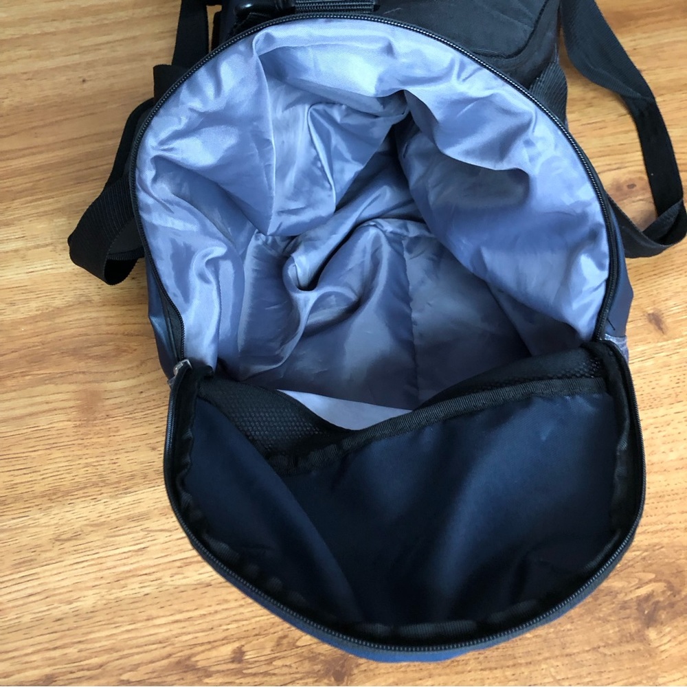 Adidas Hydroshield Gym Bag Duffel - Picture 7 of 10